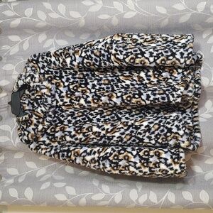 FDJ Women's Pullover Oversized Fuzzy Animal Print Sweater size XXL